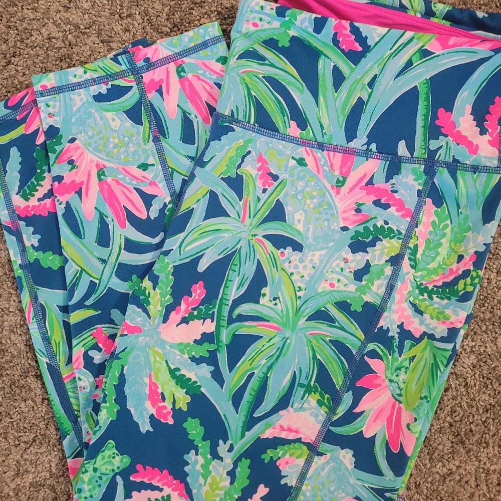 Lilly Pulitzer UPF Luxletic Weekender High Rise Crop Legging Sweet Escape